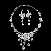 Silver Flowers Ladies' Jewelry Set Including Necklace and Earrings