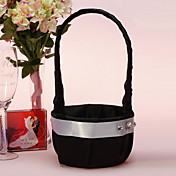 Bloemenmand In Black Satin Met Met Witte sjerp
