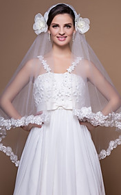 Floral due livelli velo da sposa punta delle dita con bordo in pizzo applique
