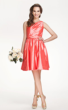 A-line One shoulder Knee-length Taffeta Bridesmaid Dress