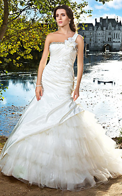 Trumpet/Mermaid One Shoulder Chapel Train Taffeta And Tulle Wedding Dress